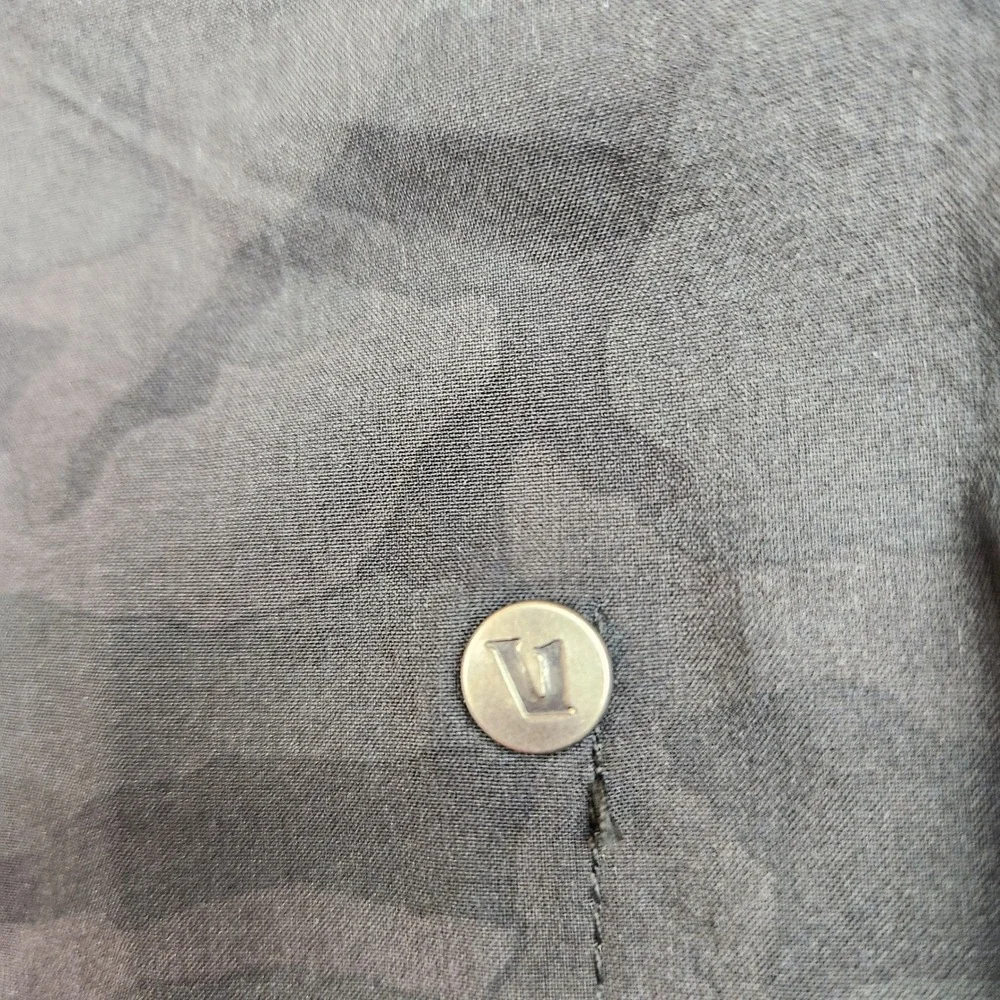 Vuori Outdoor Trainer Shell Jacket Womens XL Black Camo Full Zip Hooded XL - Picture 3 of 7